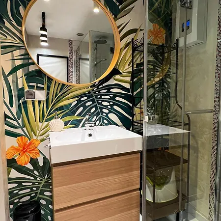 With Sauna And Pool, 4 Bedrooms *