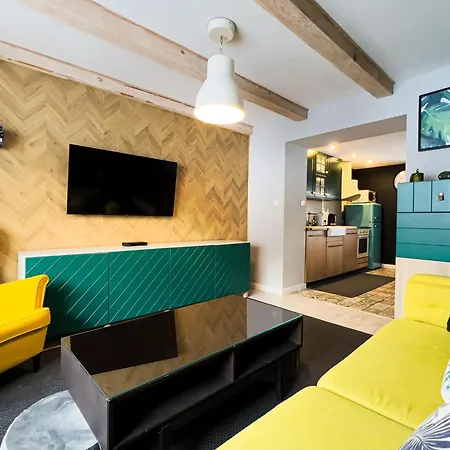 With Sauna And Pool, 4 Bedrooms *