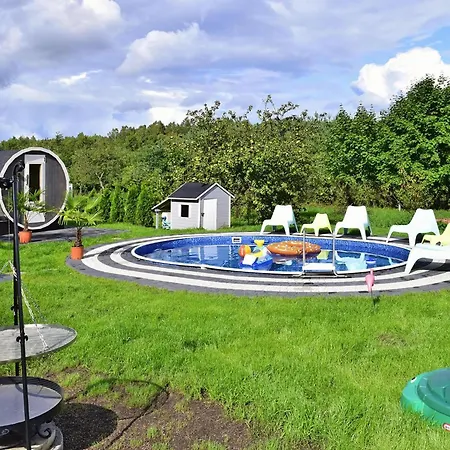 Casa de Férias With Pool And Sauna,